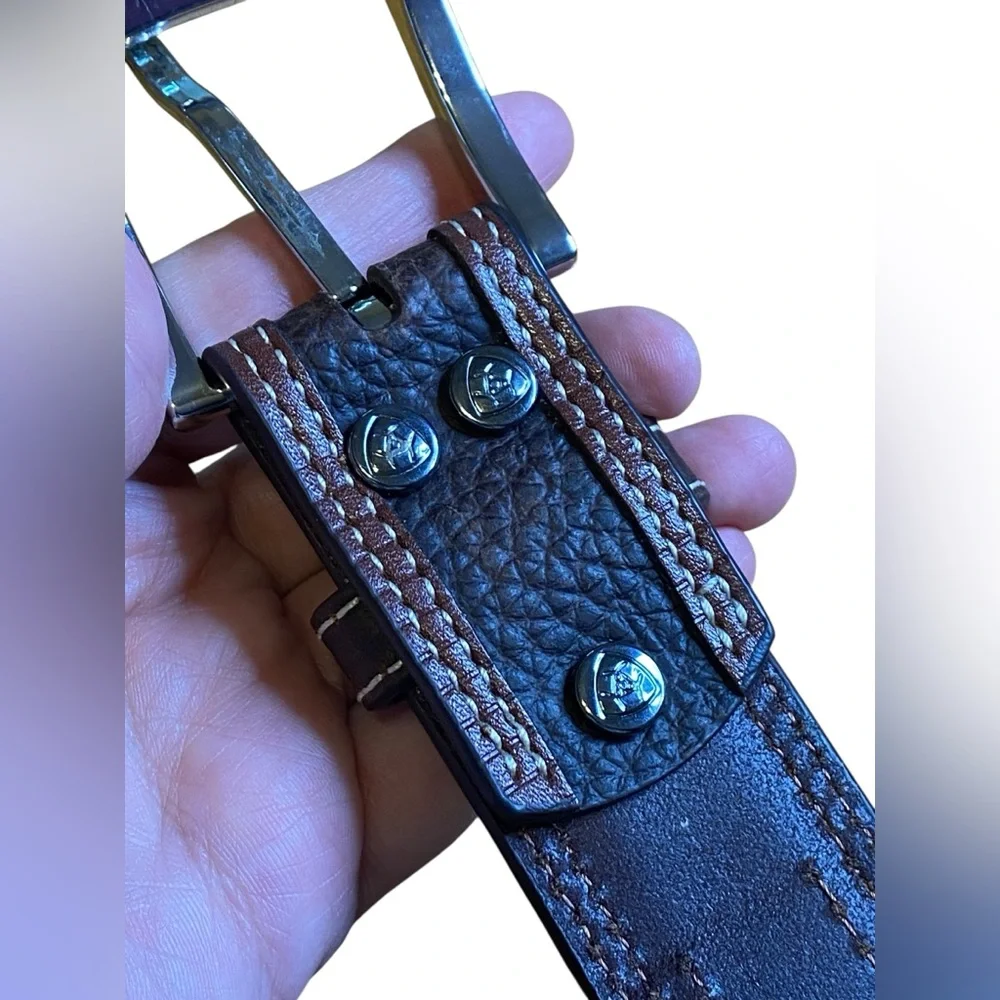 ARIAT Men's Two-Tone Oiled Leather Belt size 32 - Picture 6 of 9